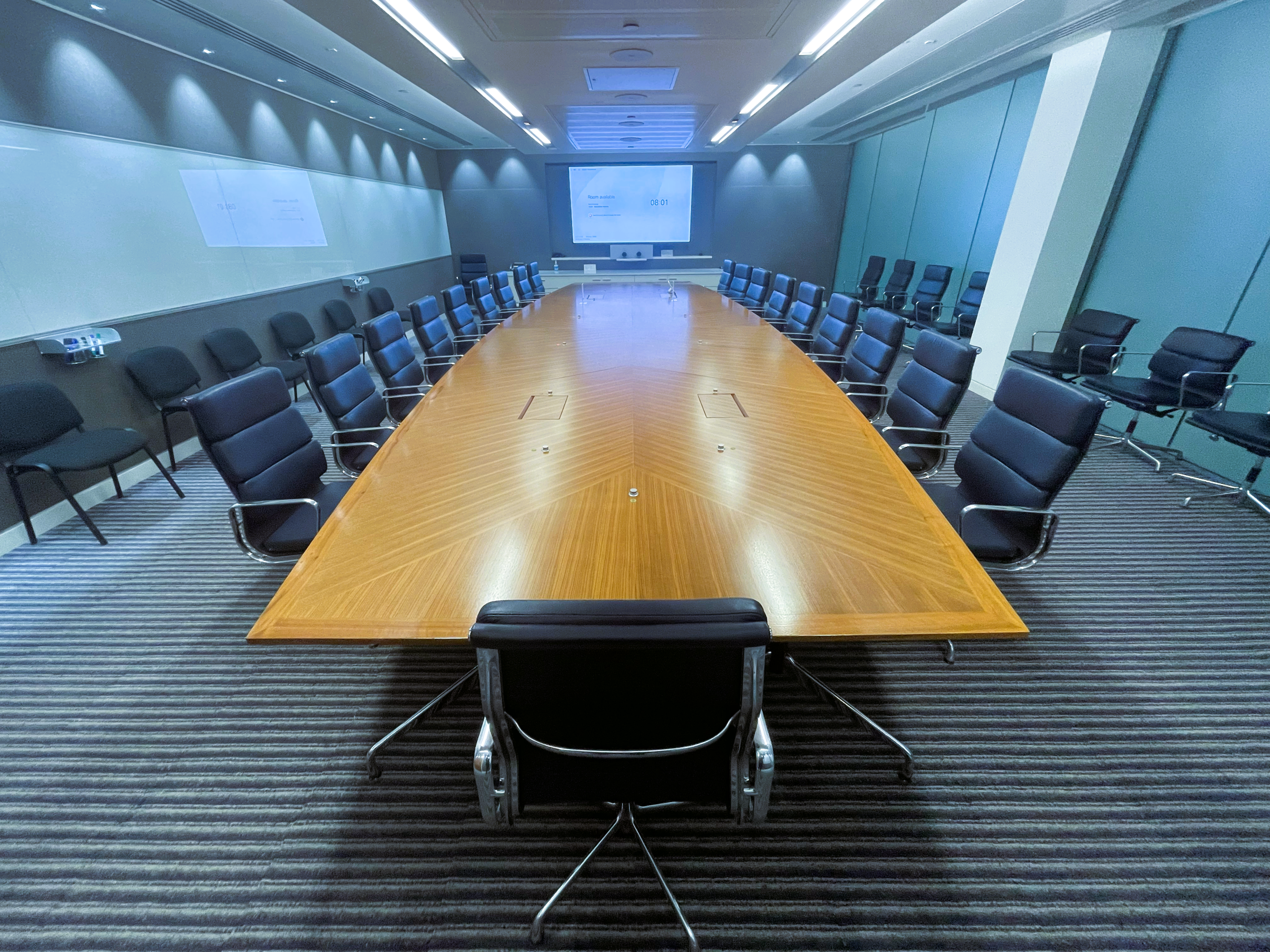 Mission Critical Boardroom